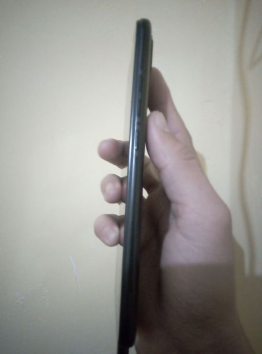 Redmi 10a 4ga 64 gb faqat 1 simda ishlidi karobka dakument yoq