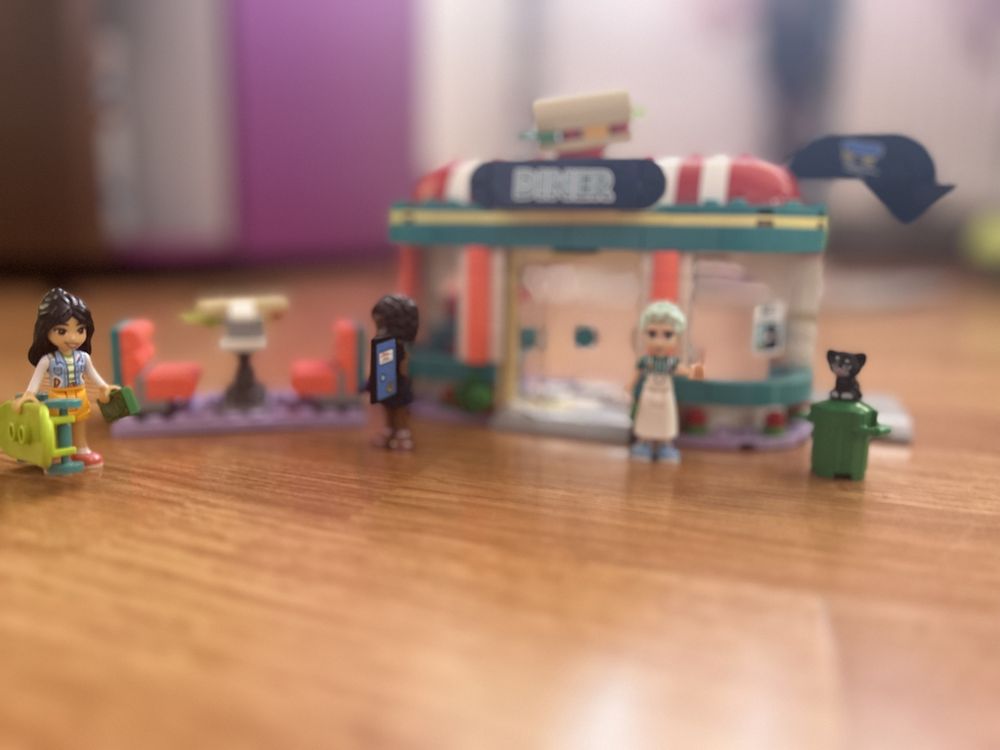 Lego friends Restaurant in centrul orasului