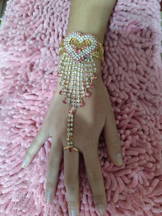 Браслет с кольцом. Украшение