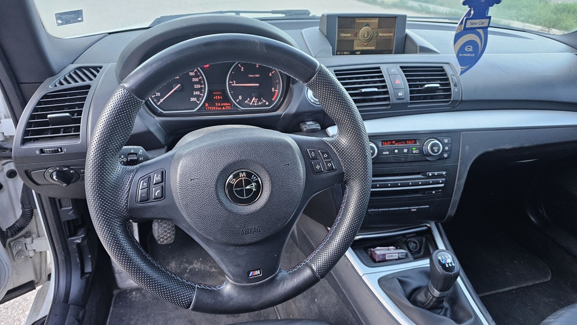 *Цяла за части* BMW 123d 204к.с. Е82 *На Части* НОВ МОТОР N47D20