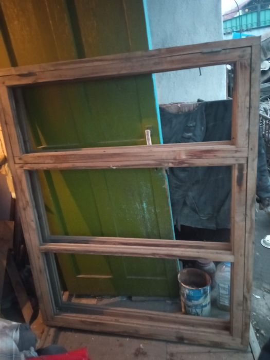 Оконная рама деревянная (окно, рама) б/у без стекла