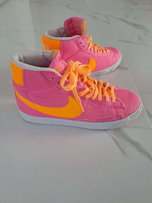 Оригинални маратонки NIKE