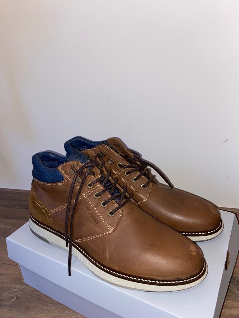 Кафяви кожени обувки (Brown leather shoes)