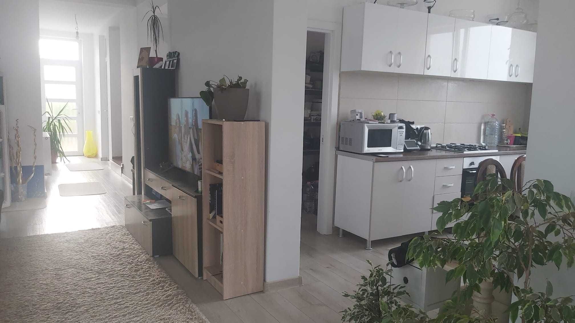 Casa de vanzare in Cihei , teren de 1091 MP, se vinde mobilata/utilata