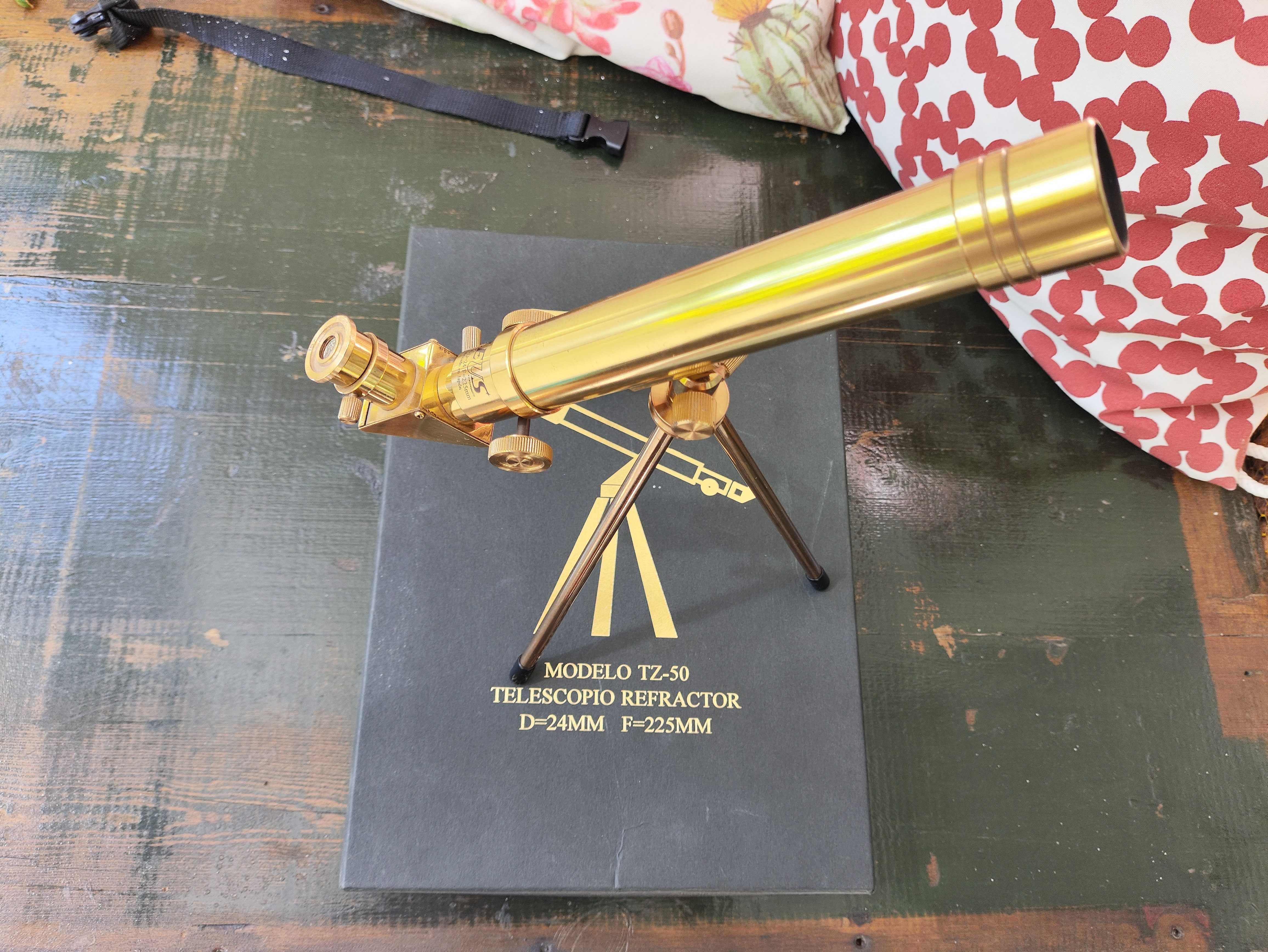 Рефракторен мини телескоп ZEUS TZ-50