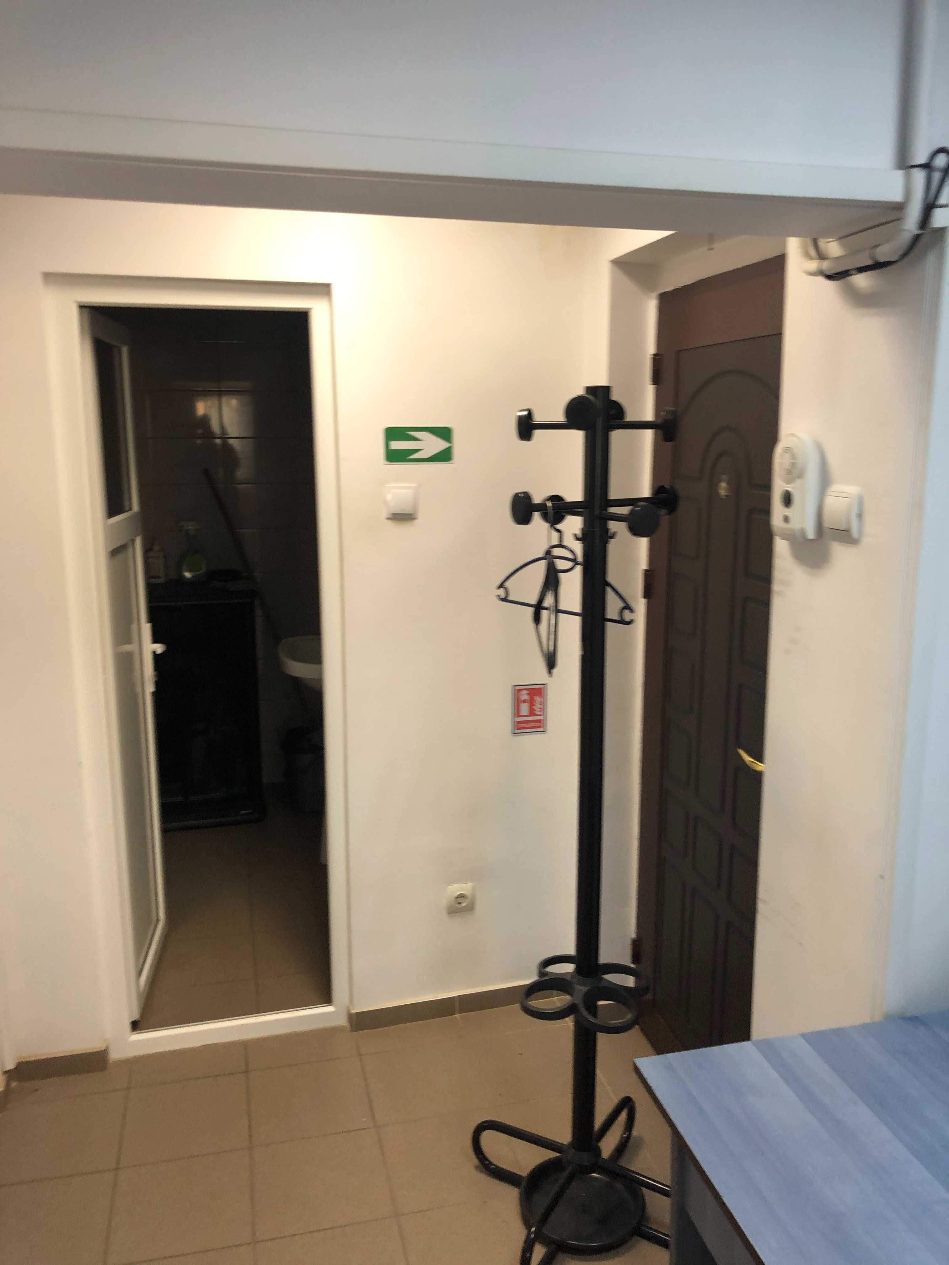Spatiu Comercial de inchiriat - vis a vis - Casa de Sanatate Vaslui