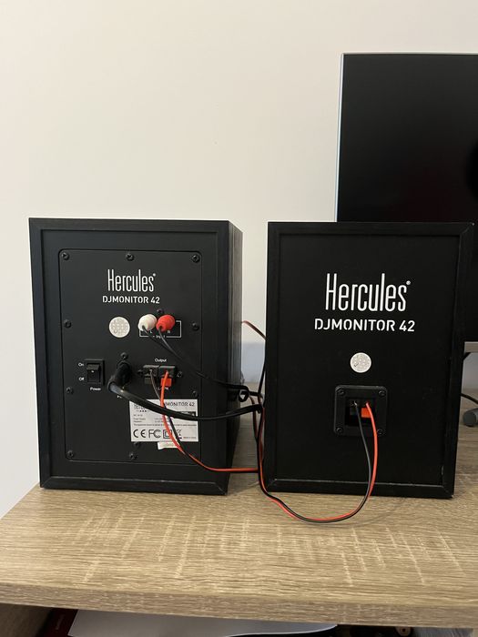 Boxe active Hercules DJMONITOR 42