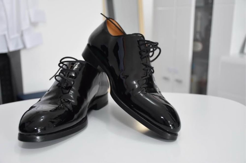 Pantofi Elegenati by Adina Buzatu