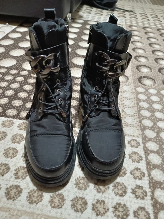 Ботинки зимние..