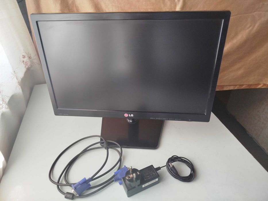 Монитор LG Flatron 19