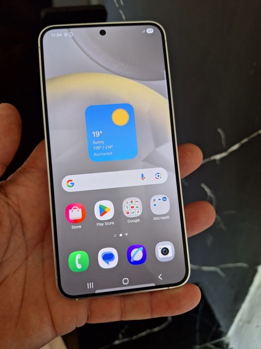 La vânzare Samsung S24