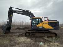 Inchiriere Excavator 32 tone