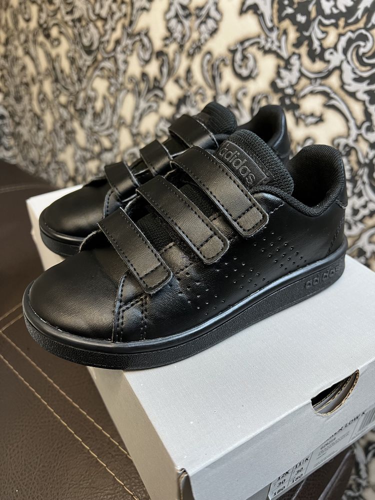 Adidas за момчета номер 31