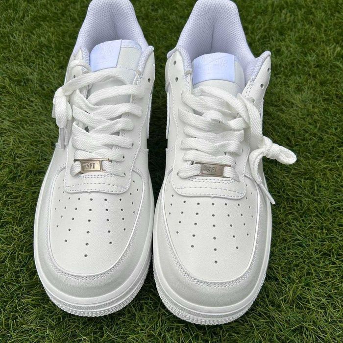 Nike Air Force 1 – noi, albi, unisex