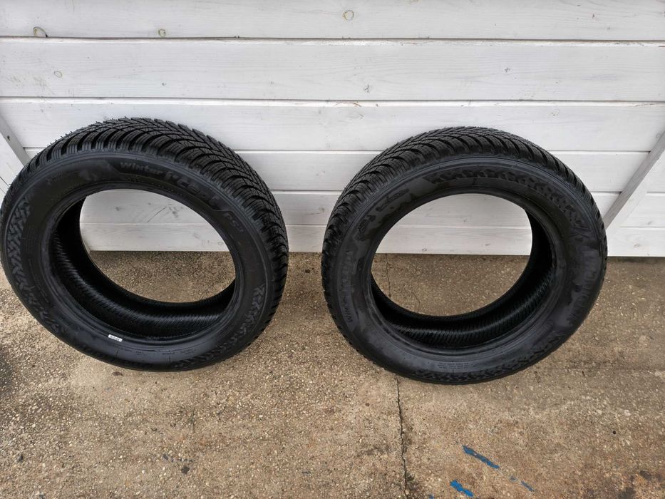 Vând 2 cauciucuri de iarna hankook 205 /55 R16 noi