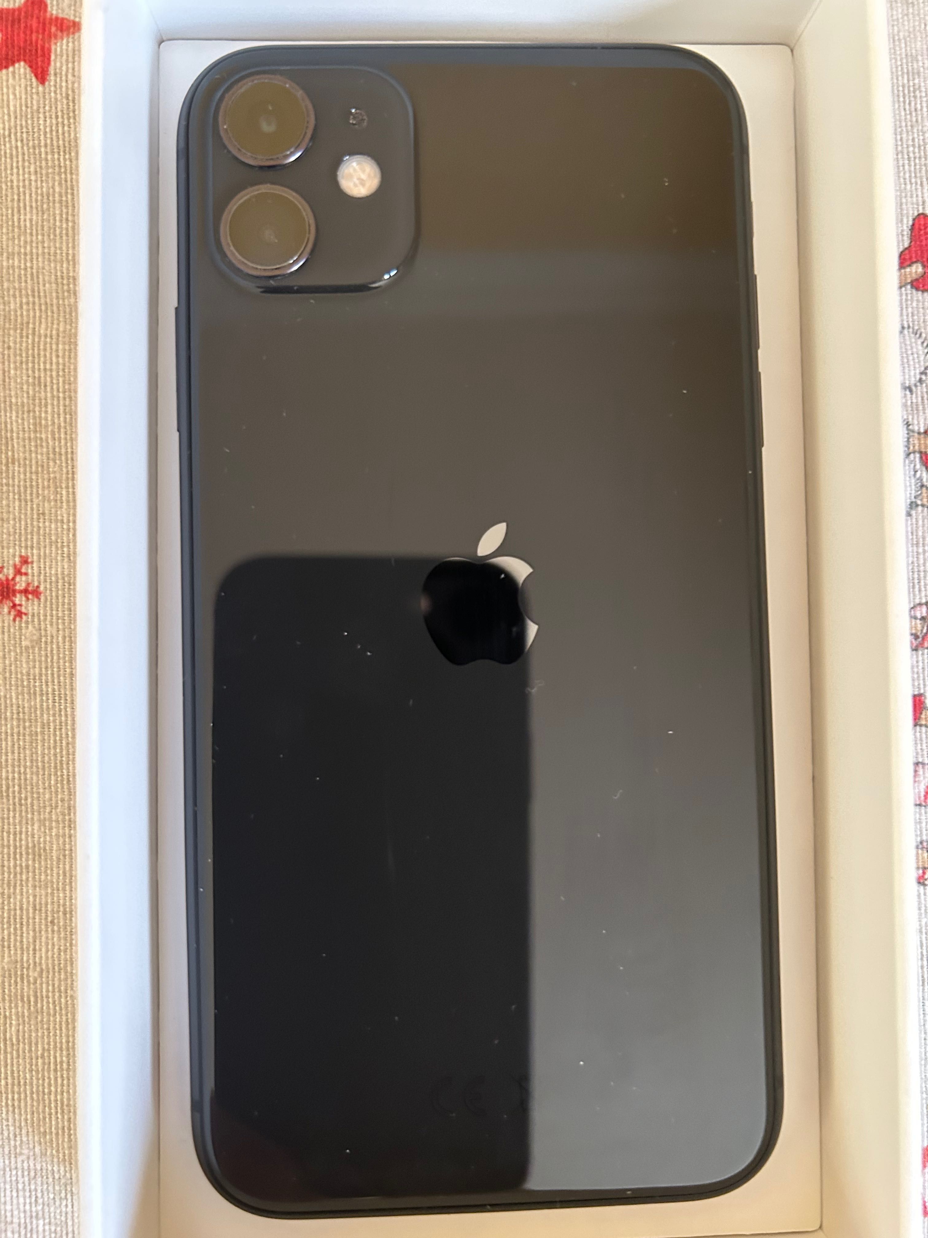 iPhone 11 negru,64 GB