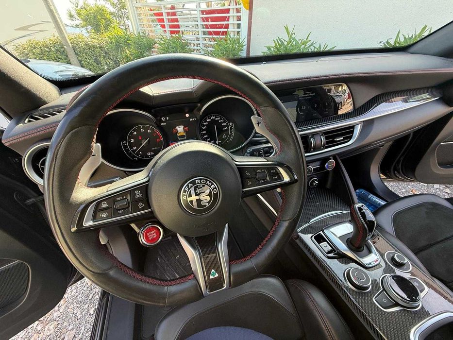 Alfa Romeo Quadrifoglio 2022 - Garantie Auto Italia! 45.500 Euro +TVA