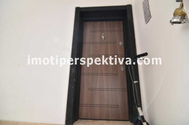 Продава се Тристаен апартамент в Пловдив, Христо Смирненски - 85 кв.м за 1104 €/кв.м - Снимка #8