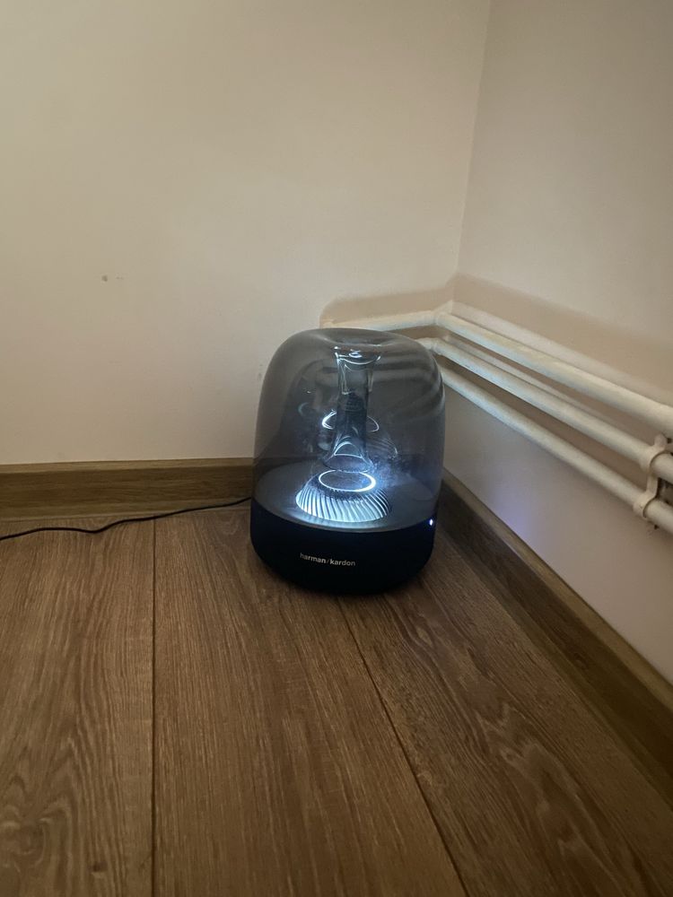 Boxe harman kardon aura 2