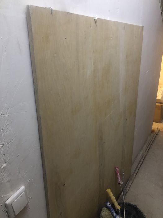 Продам лист фанеры, но она толще фанеры, не знаю как называется