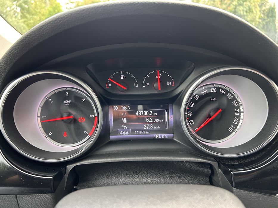 Opel Astra 1.6 CDTI Innovation Automata• An 2017/06 • Rate • Garantie