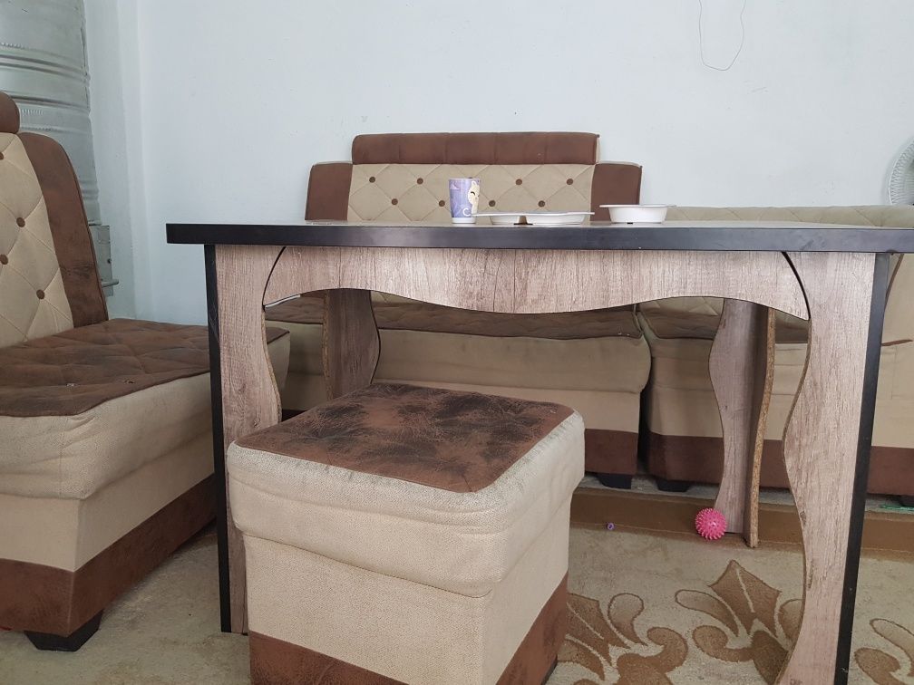Yumshoq mebel oshxona