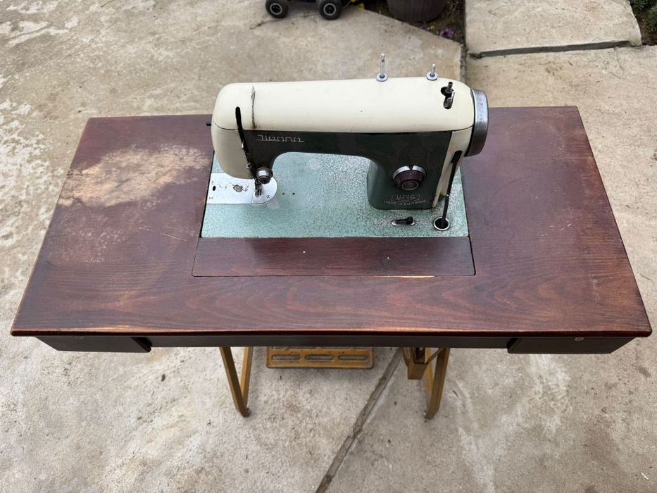 Masina de cusut Ileana