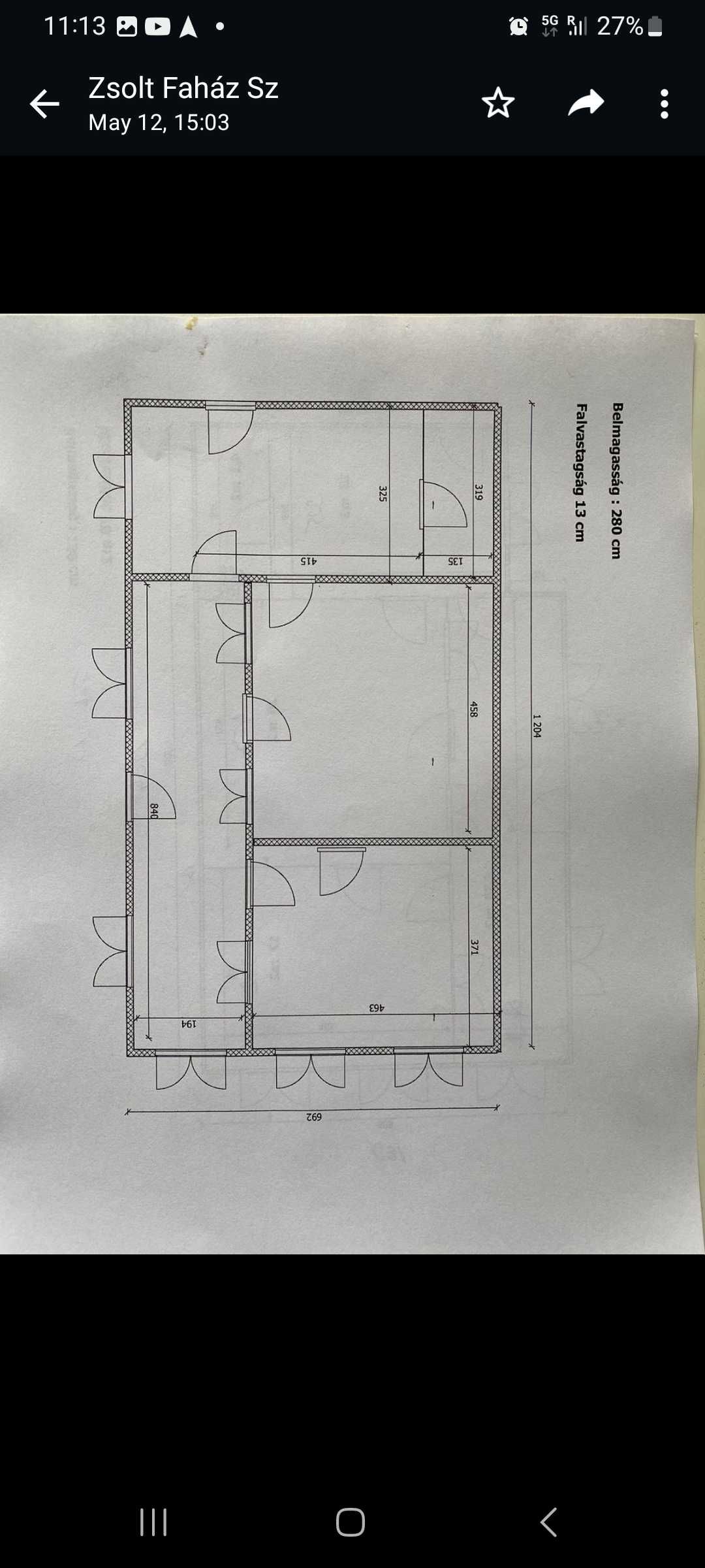 Casă din lemn masiv de vînzare