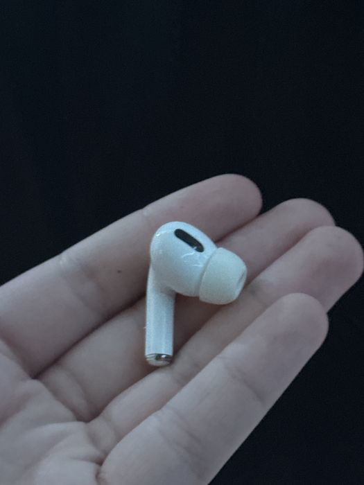 левый наушник airpods pro2