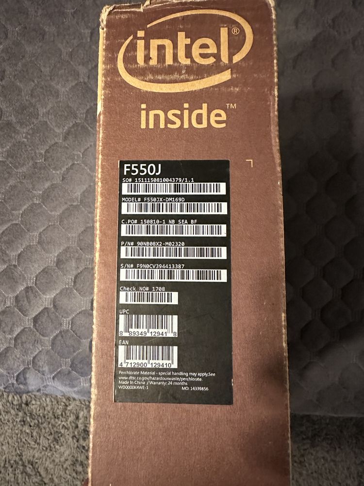 Laptop ASUS F550JX-DM169D