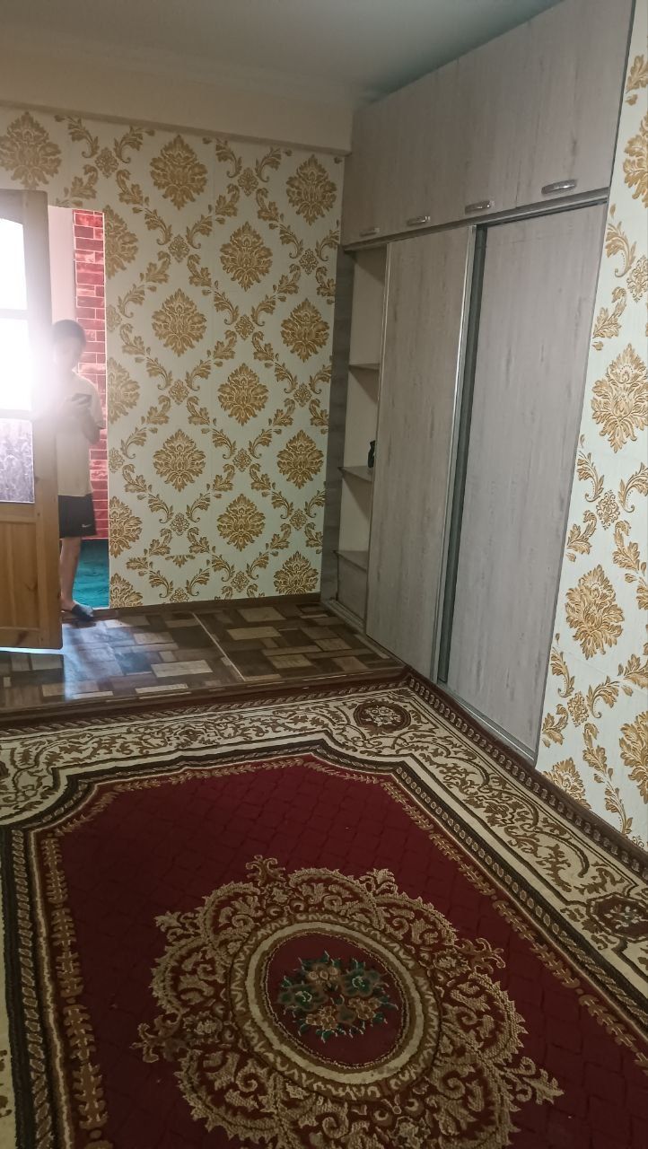 Срочно сдаю квартиру ближе к базару куйлюк