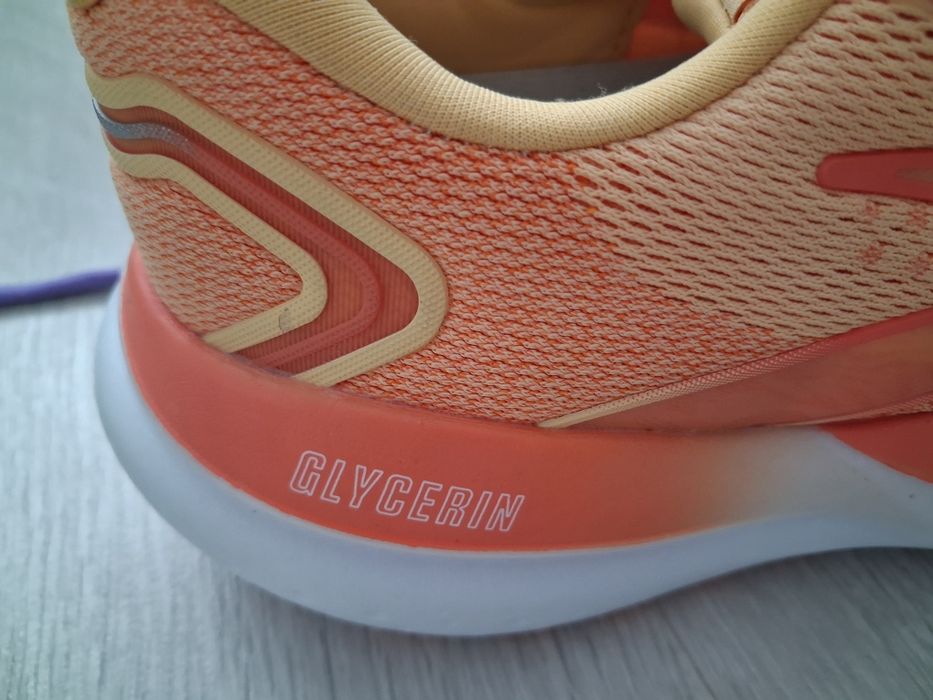 Vand Adidași Brooks 21 37,5 Dama Noi fără eticheta