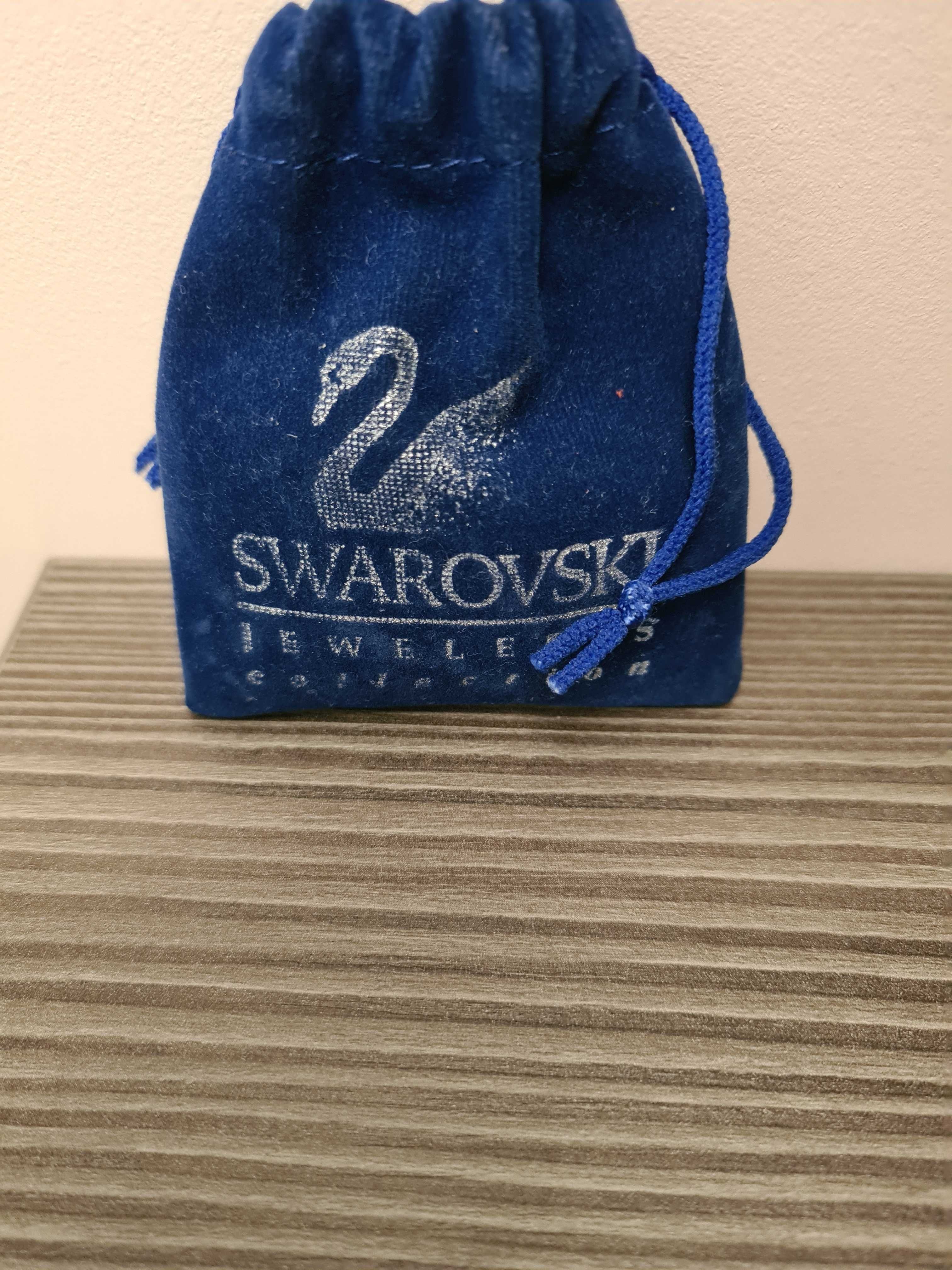 Сребърно колие с камък Swarovski