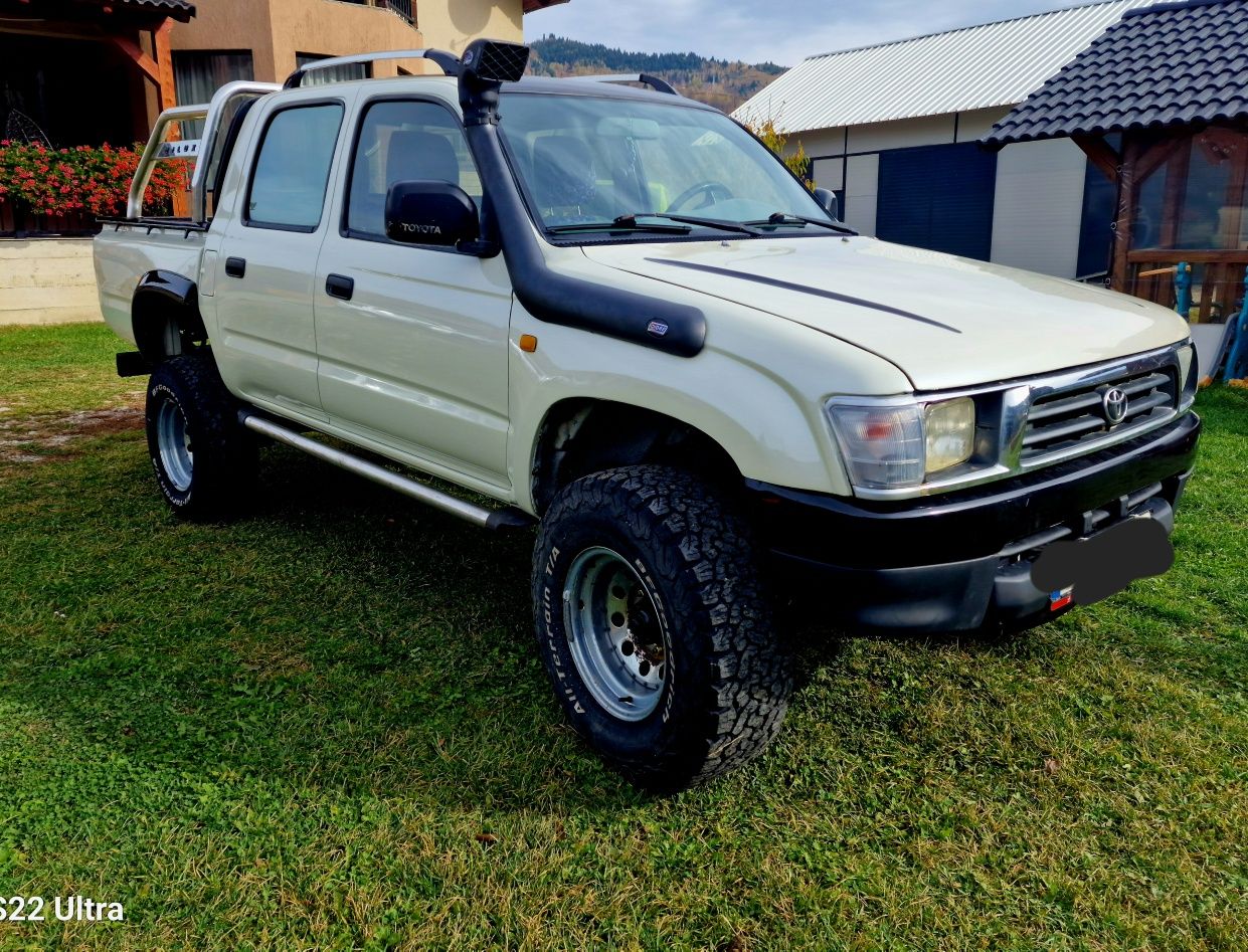 Toyota Hilux Model Unicat