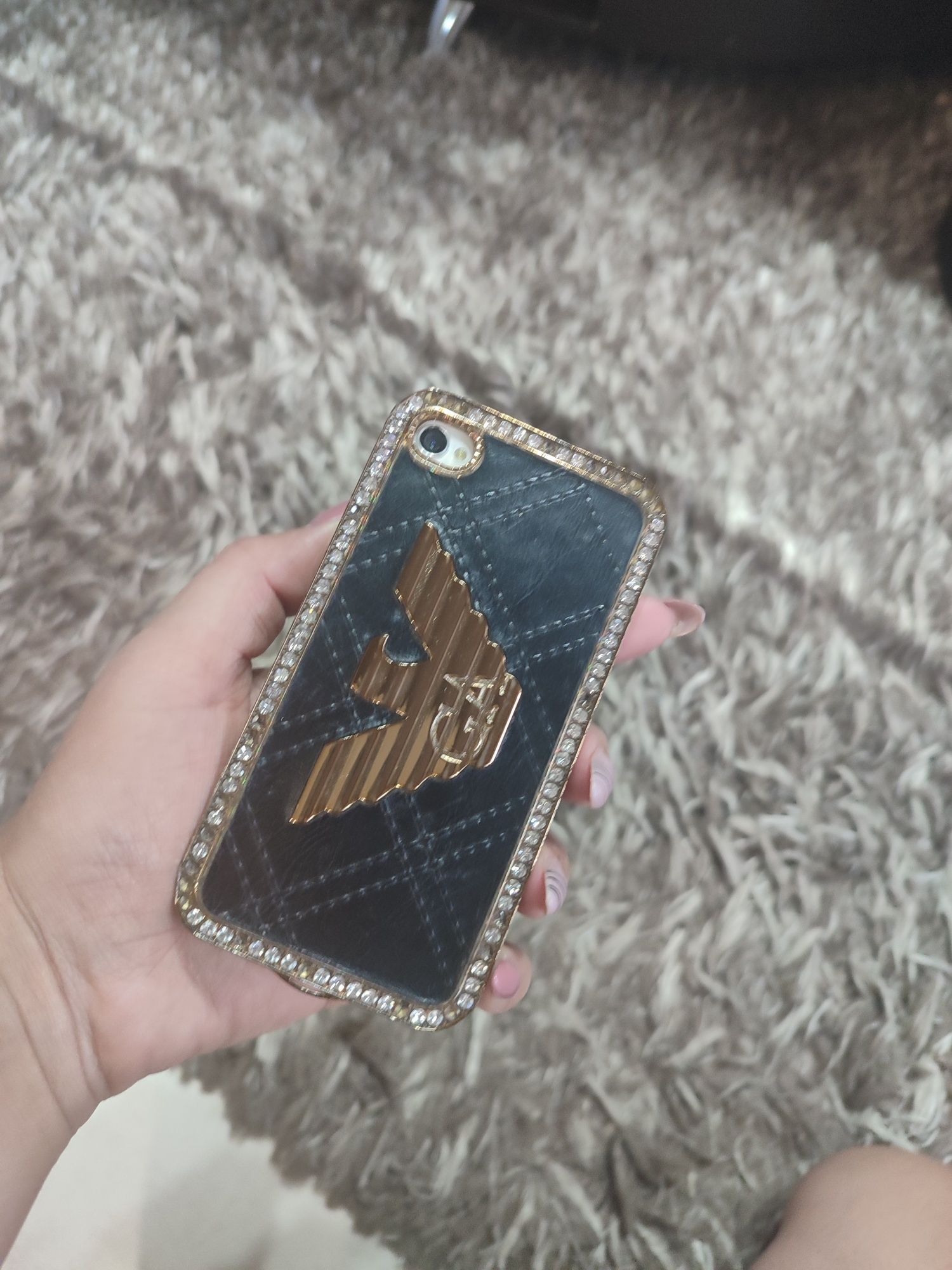 Iphone 4  с калъф