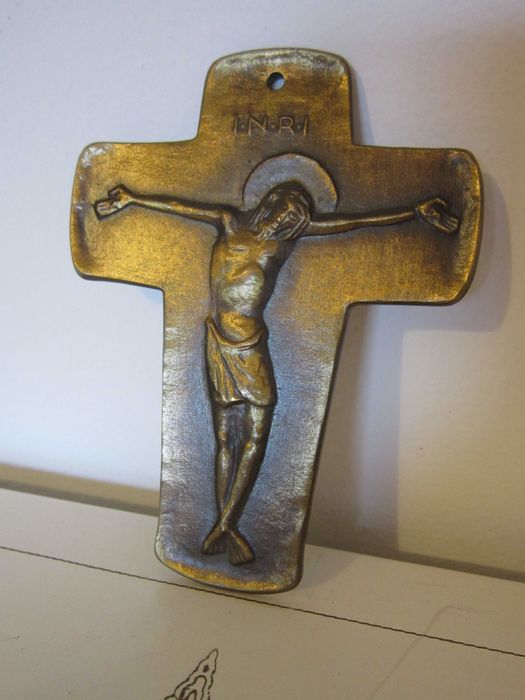 cadou rar vintage bronz masiv Crucifix Cruce mica Corpus Christi