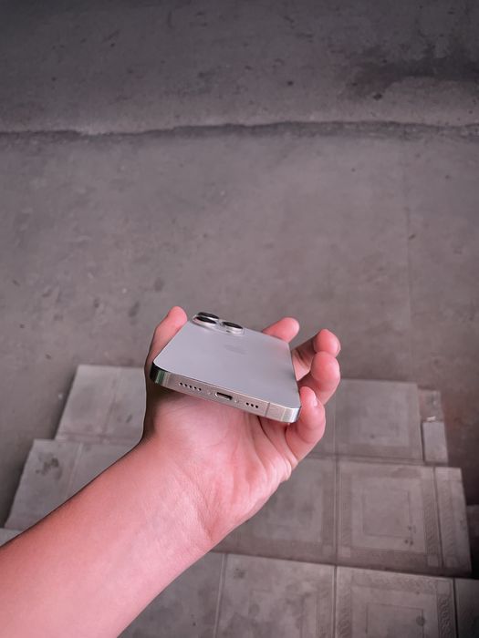 айфон хр 15 про сотилади