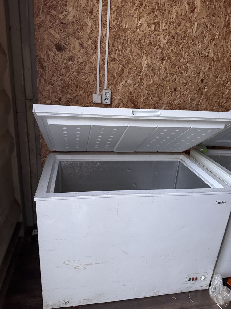Продается морозильная камера