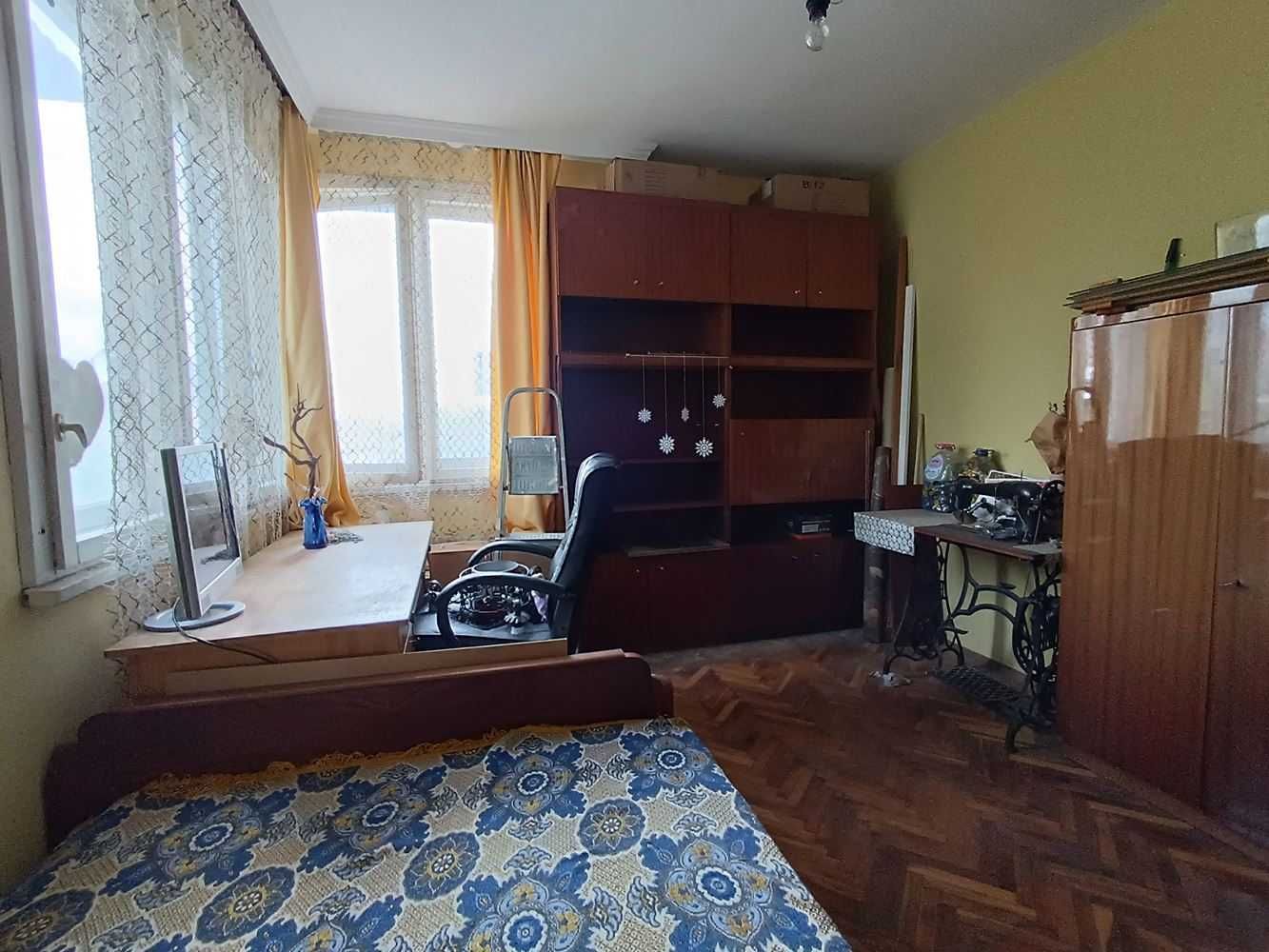Многостаен апартамент в кв. Акация