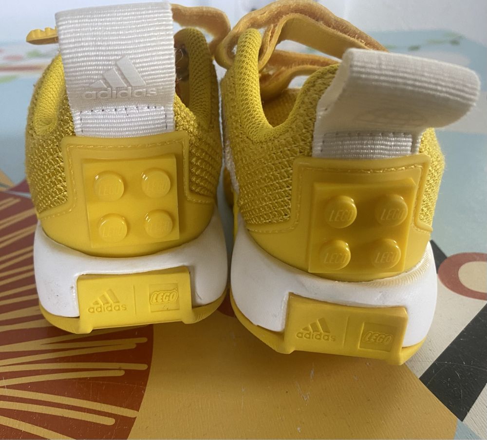 Adidas Lego numar 21