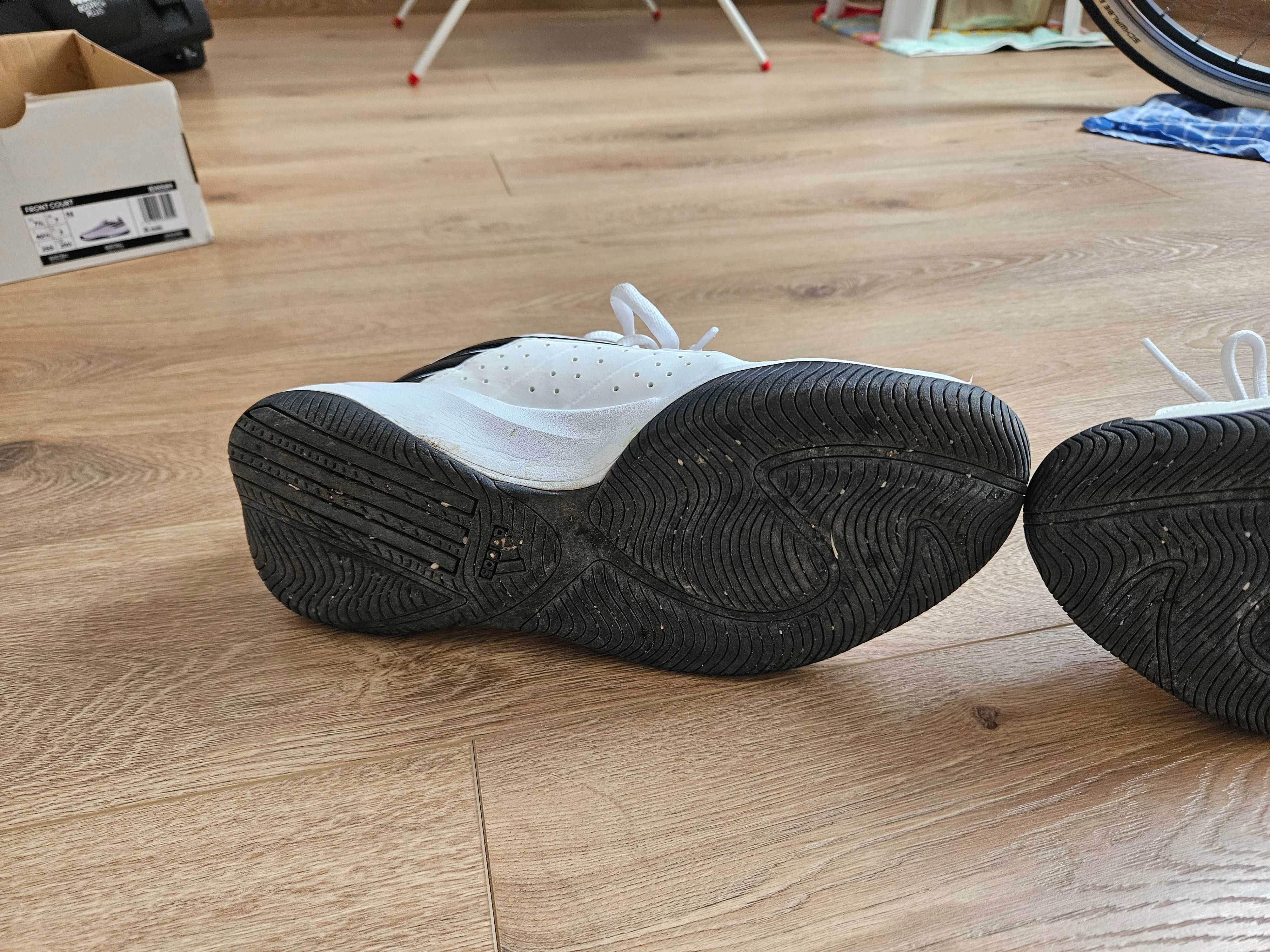 Спортни обувки от adidas