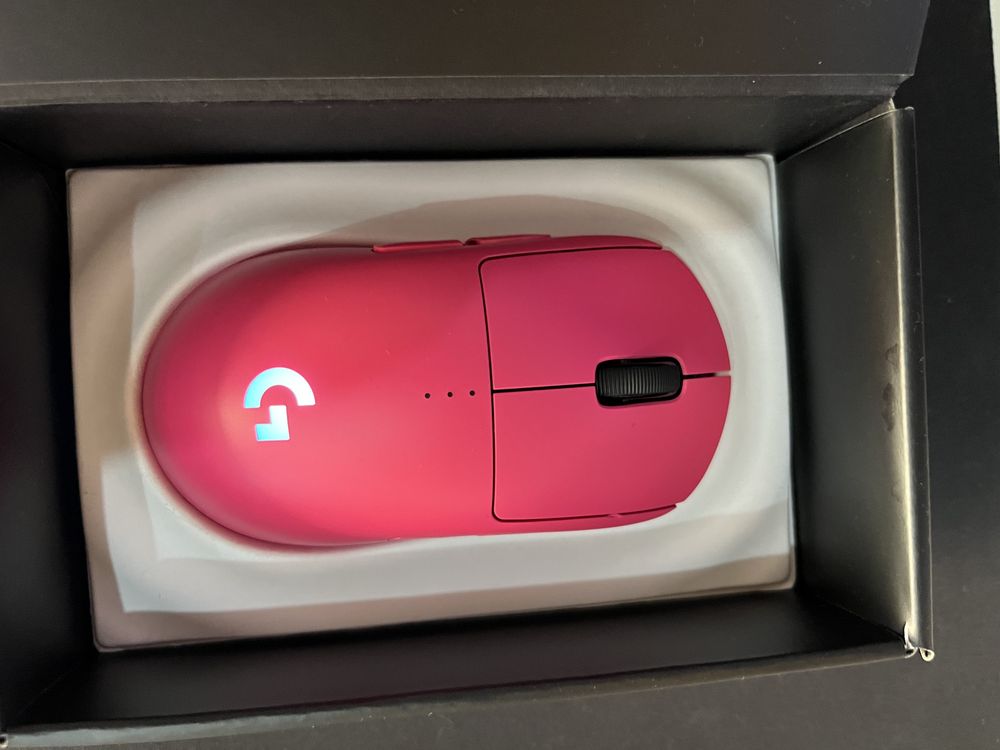 Продавам мишка logitech pro2 lightspeed