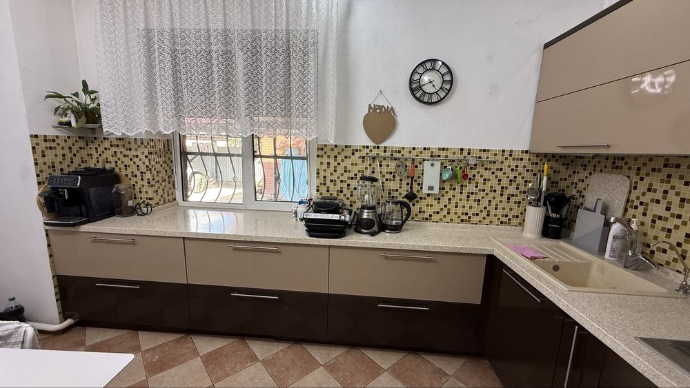 Продам кухню. Состоние хорошее, не где не чего не вздуто.