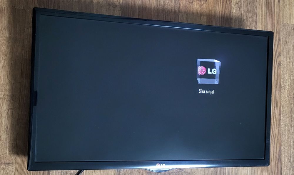 Televizor LG 80cm