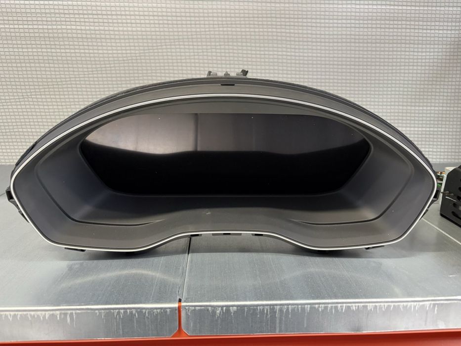 Audi A5 8w B9 Facelift табло/километраж