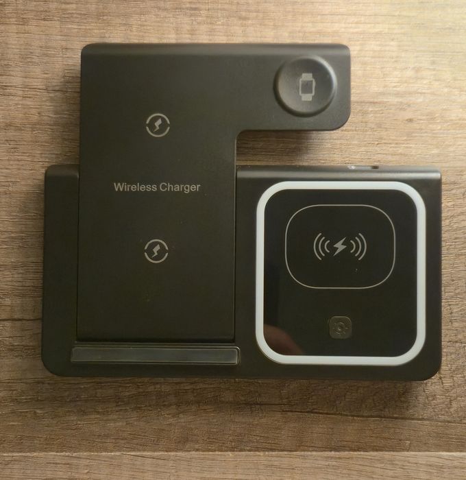 Stație de încărcare 3 în 1 Iphone