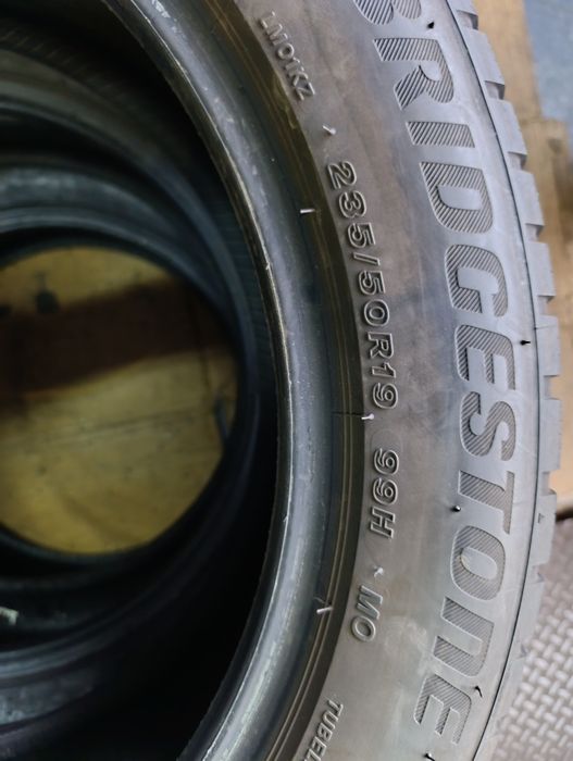 Anvelope de iarnă 235 50 19 Bridgestone dot 2020