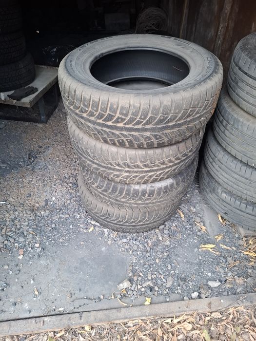 Продам хорошую зимнюю резину