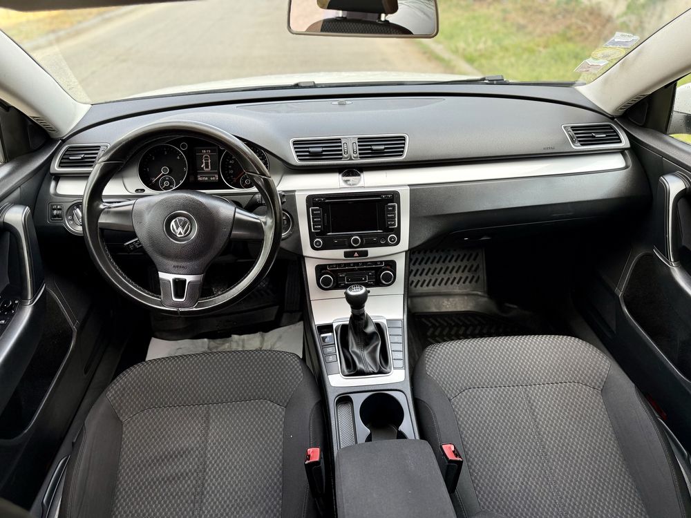 Volkswagen Passat B7 1.6 Tdi • Bluemotion • Navigatie •