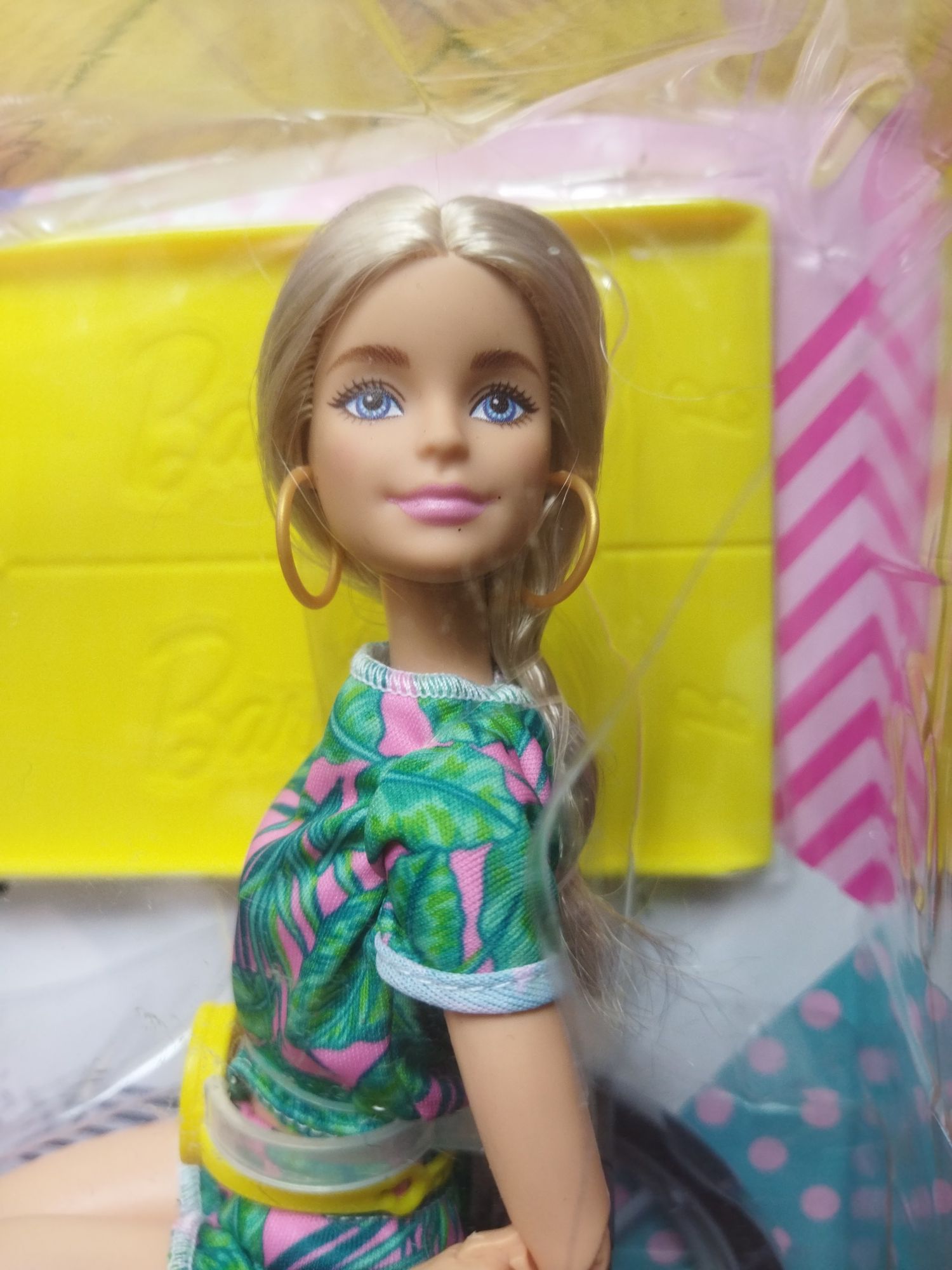 Кукла Barbie / Кукла Барби в коляске (каждая за 19 500 тг.)